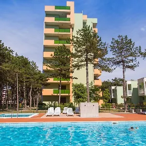 https://castello-bibione.hotelinveneto.com