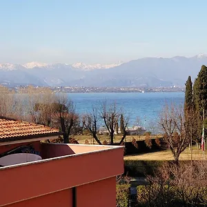 https://sun-lake-apartments.it-lombardy.com